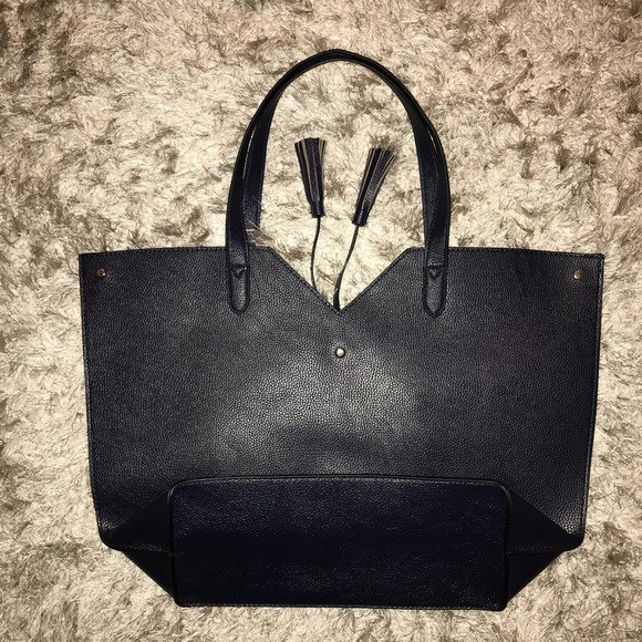 Neiman Marcus Handbags - Neiman Marcus tote